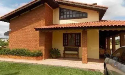 Belíssima casa térrea a venda no condomínio Ninho Verde I Eco Residence - com 3 dormitórios e piscina