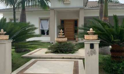 Casa de Alto Padrão com Sauna e Piscina à Venda em Tatuí - SP