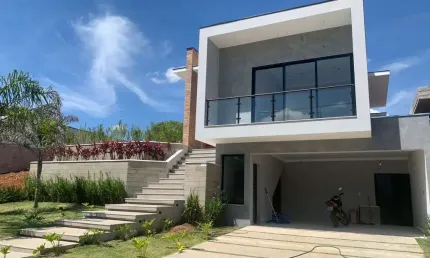Incrível casa a venda no Condomínio Ninho Verde - Porangaba/SP.