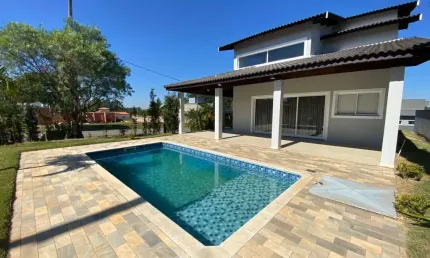 Sobrado a venda no Condomínio Ninho Verde I Eco Residence - Quadra/SP.