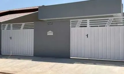 Casa á venda c/ edícula c/04 dormitórios, Bairro Portal Ville Jardins - Boituva