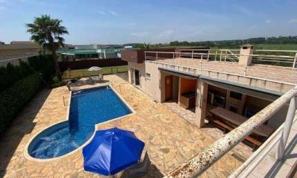 Casa com 4 quartos à venda no Portal dos Lagos, Boituva  por R$ 2.000.000