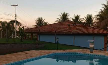 Chácara Espaçosa com 350m² de Construção e 5000m² de Terreno em Boituva