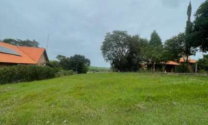 Terreno á venda de 1280m² no Condomínio Portal dos Lagos em Boituva