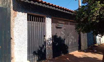 Descubra o Charme e Conforto da Vila Angélica em Tatuí - Casa à Venda por R$ 300.000