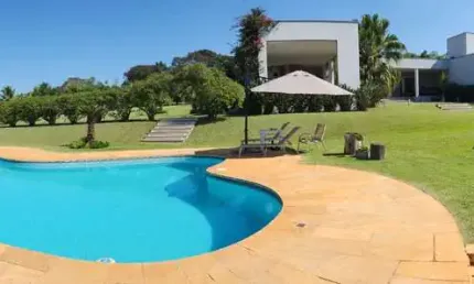 Encantadora chácara à venda em tatuí - bairro dos mirandas uma propriedade de alto padrão com projeto arquitetônico moderno preço: r$ 2.500.000,00