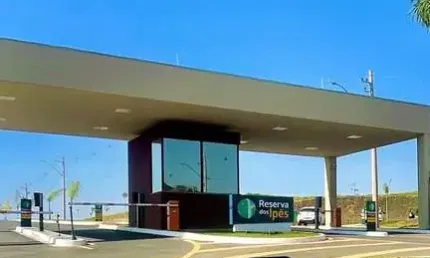 Terreno á venda no condomínio reserva dos ipês em boituva