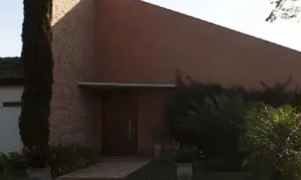 Exclusiva Casa Térrea de Alto Padrão no Condomínio Residencial Jatobá - 1360m² de Terreno em Cesário Lange, SP