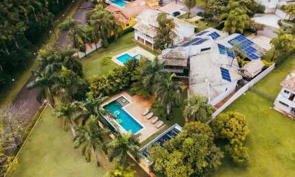 Conheça a fusão perfeita de sofisticação e conforto em uma casa de alto padrão no exclusivo condomínio colina das estrelas, em tatuí/sp!