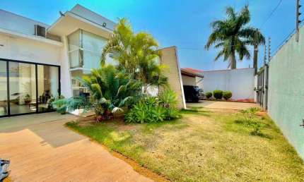 Casa Térrea à Venda no Bairro Parque das Árvores em Boituva/SP