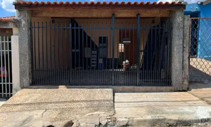 Casa à Venda na Vila Regina – Itapetininga/SP: Conforto, Edícula e Quintal com Churrasqueira por R$ 280 mil