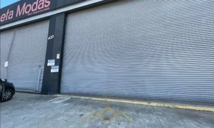 Oportunidade única para quem busca um ponto comercial amplo e bem localizado no coração de iperó!