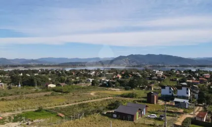 Casa em condomínio fechado com 6 quartos à venda na Baleia, 12, Praia do Rosa, Imbituba por R$ 1.649.000