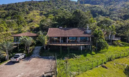 Casa em condomínio fechado com 3 quartos à venda na Morro do Macacu, 2, Macacu, Garopaba por R$ 10.000.000