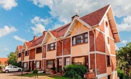 Casa em condomínio fechado com 3 quartos à venda na dos Papagaios, 25, Quinta da Serra, Canela por R$ 860.000