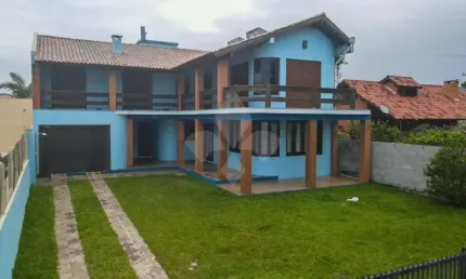 Casa em condomínio fechado com 5 quartos à venda na Geovane Luiz Piucco, 1, Centro, Garopaba por R$ 4.680.000