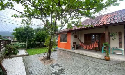 Casa em condomínio fechado com 3 quartos à venda na Pinguirito, 288, Pinguirito, Garopaba por R$ 1.300.000