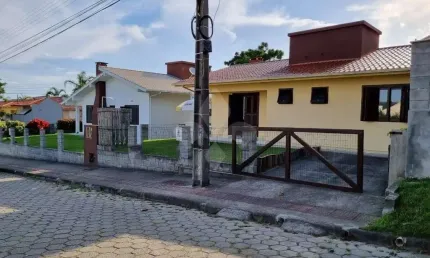 Casa com 3 quartos à venda na ilha de são miguel, 100, ambrósio, garopaba por r$ 680.000