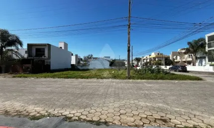 Terreno em condomínio fechado à venda na Esmeralda, Areais da Palhocinha, Garopaba por R$ 715.000