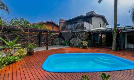 Casa em condomínio fechado com 4 quartos à venda na Jose Antonio Lobo, 254, Centro, Garopaba por R$ 2.300.000