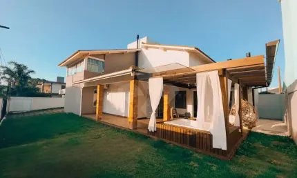 Casa em condomínio fechado com 4 quartos à venda na do Travessão, 11, Ambrósio, Garopaba por R$ 1.757.000