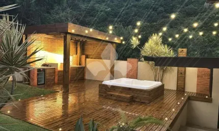 Casa em condomínio fechado com 2 quartos à venda na Joaquina Abreu Araújo, 135, Centro, Garopaba por R$ 2.190.000