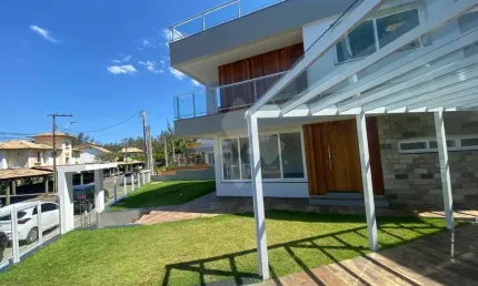 Casa em condomínio fechado com 3 quartos à venda na Das Amendoeiras, 2, Ferraz, Garopaba por R$ 2.865.000