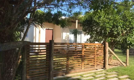 Casa em condomínio fechado com 2 quartos à venda na dos Camarões, 11, Capão, Garopaba por R$ 1.590.000