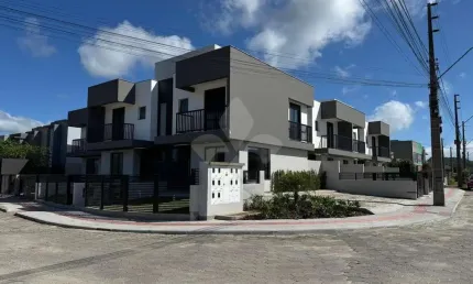 Casa em condomínio fechado com 2 quartos à venda na manoel domingos ferreira, 5, campo duna, garopaba por r$ 630.000
