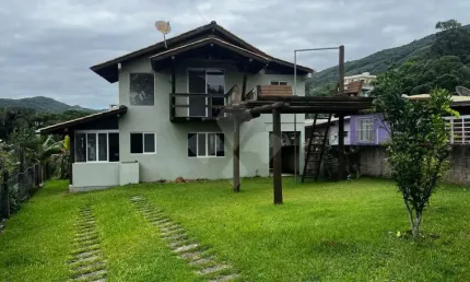 Casa em condomínio fechado com 3 quartos à venda na Adilio Inácio de Abreu, 295, Macacu, Garopaba por R$ 790.000