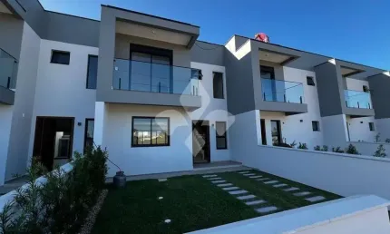 Casa em condomínio fechado com 3 quartos à venda na 15 De Novembro, 15, Areais da Palhocinha, Garopaba por R$ 679.000