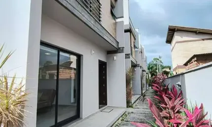 Casa com 2 quartos à venda na Jaime Menezes, 504, Campo Duna, Garopaba por R$ 695.000