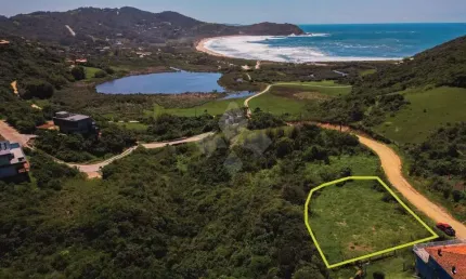 Terreno em condomínio fechado à venda na municipal grp-110, 1540, praia da silveira, garopaba por r$ 3.280.000