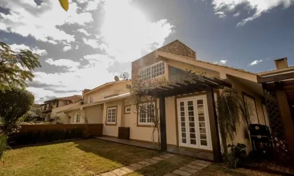 Casa em condomínio fechado com 3 quartos à venda na vitor carlos nauck, 256, centro, garopaba por r$ 1.490.000