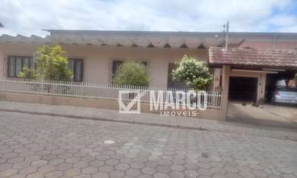 Casa com 3 quartos à venda no Centro, Pomerode , 193 m2 por R$ 650.000