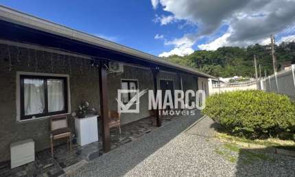 Casa com 3 quartos à venda no Centro, Pomerode , 193 m2 por R$ 850.000