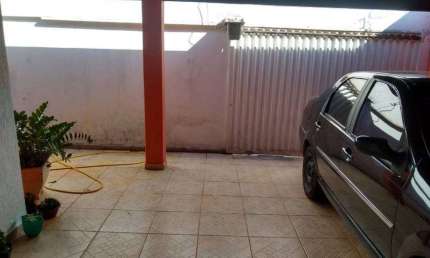 Casa com 3 quartos à venda no Jardim Patrícia, Uberlândia 