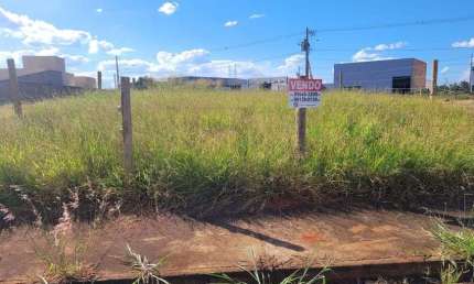 Terreno à venda na Rua Nova Jersey, Novo Mundo, Uberlândia