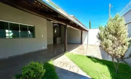 Casa com 3 quartos à venda no Bosque dos Buritis, Uberlândia 