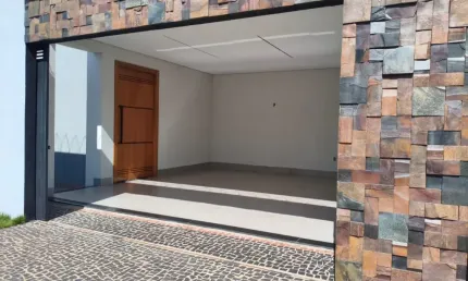 Casa com 3 quartos à venda na Rua Yolanda Ribeiro Cunha, Santa Rosa, Uberlândia