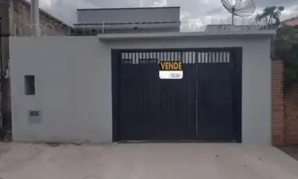 Belíssima Casa Térrea à Venda em Salto/SP – Próxima ao Centro!!