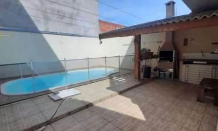 Casa à venda no Jardim Santa Marta III com 2 quartos!