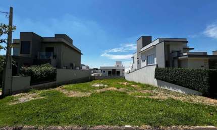 Terreno à Venda no Residencial Central Parque – Salto/SP – 300m²