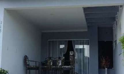 Excelente Casa à Venda no Condomínio Village Moutonne - Salto, SP!