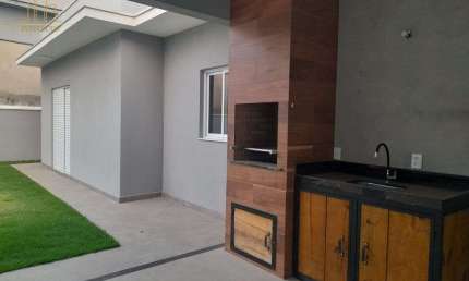 Casa à Venda no Condomínio Lagos de Icaraí – Salto/SP!