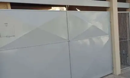 Casa com 2 quartos à venda na Rua Etiópia, 59, Jardim das Nações, Salto, 83 m2 por R$ 275.000