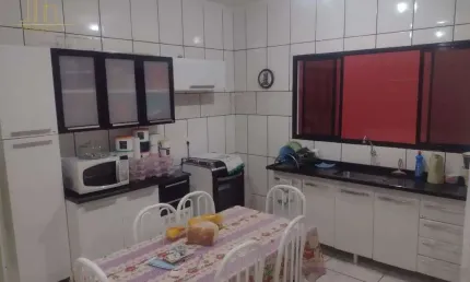 Casa com 2 quartos à venda na rua flores do campo, 109, residencial porto seguro, salto, 74 m2 por r$ 450.000