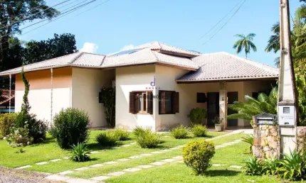 Casa de Alto Padrão - Park Imperial/ Caraguatatuba-SP