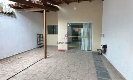 Casa comercial com 1 sala para alugar na Rua Camaroeiro, 82, Centro, Caraguatatuba