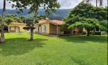 Casa à Venda - 05 dorm - 600m² - Guaecá- São Sebastião/SP